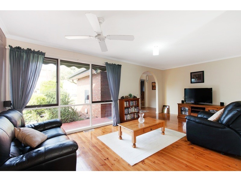 51 Sydney Parkinson Avenue, Endeavour Hills VIC 3802