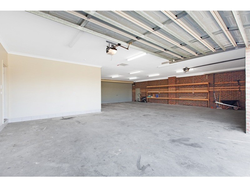 14 Rose Garden Court, Narre Warren North VIC 3804