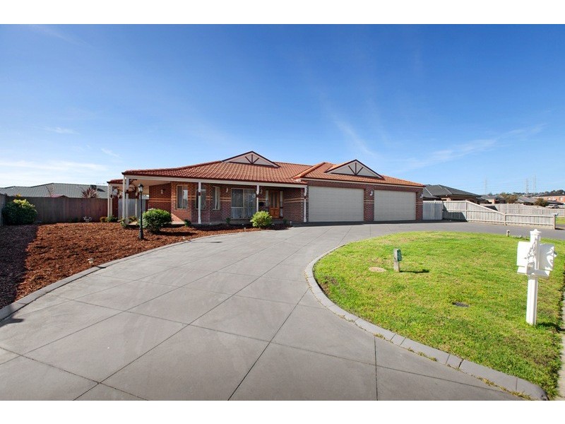 14 Rose Garden Court, Narre Warren North VIC 3804