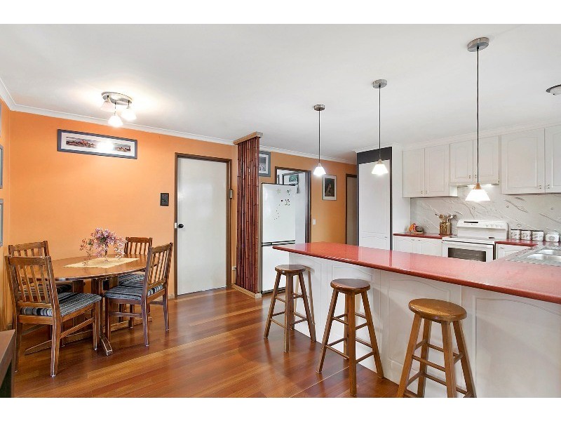 103 John Fawkner Drive, Endeavour Hills VIC 3802