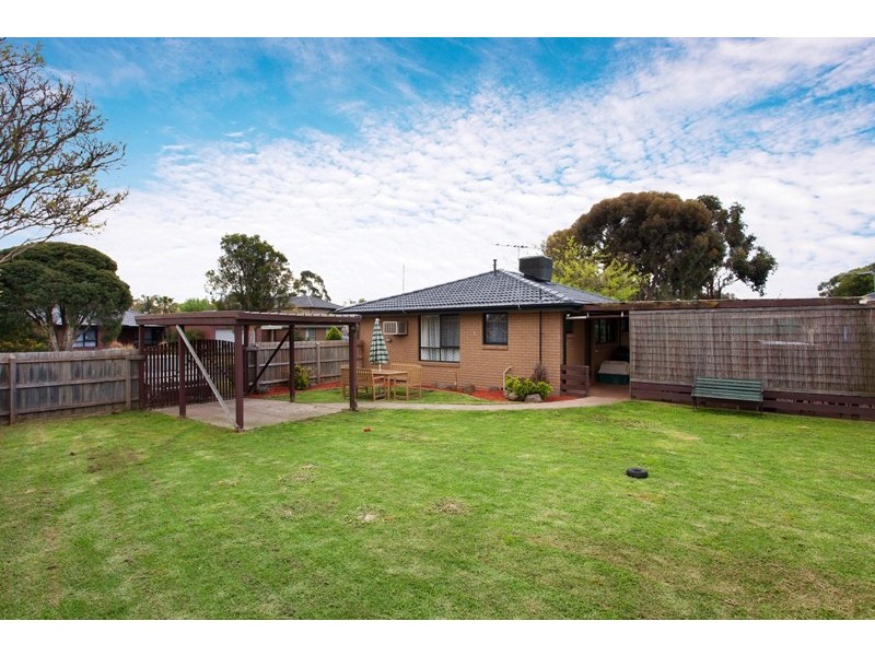 11 Dealbata Avenue, Endeavour Hills VIC 3802