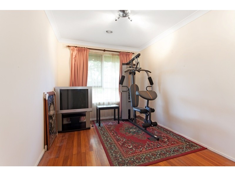 11 Dealbata Avenue, Endeavour Hills VIC 3802