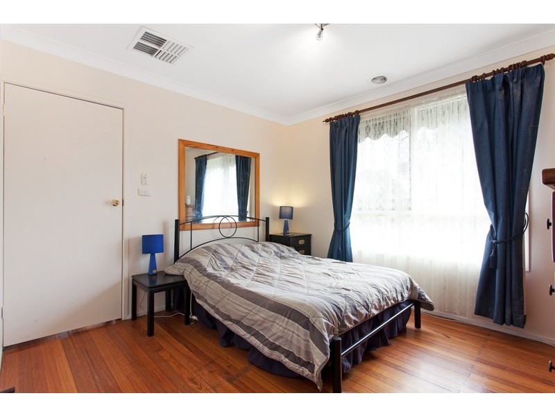 11 Dealbata Avenue, Endeavour Hills VIC 3802