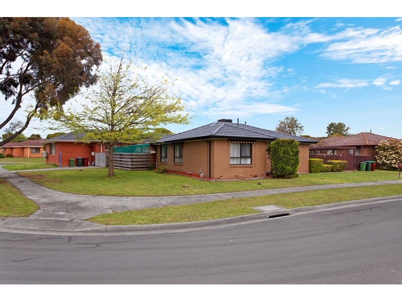 11 Dealbata Avenue, Endeavour Hills VIC 3802