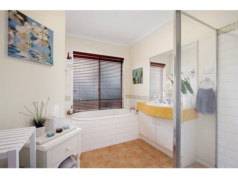 4 Keswick Court, Narre Warren South VIC 3805