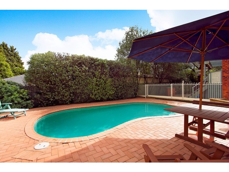 8 Monica Close, Endeavour Hills VIC 3802