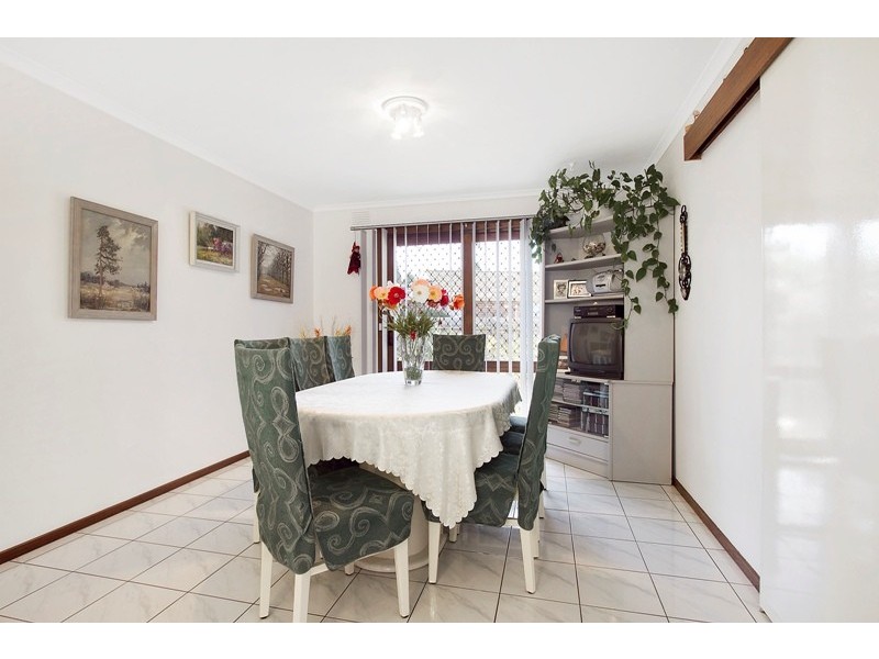 95 John Fawkner Drive, Endeavour Hills VIC 3802