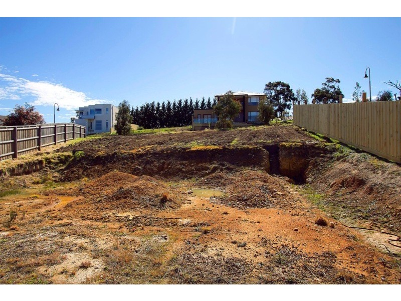 3 Eaglehawk Drive, Berwick VIC 3806