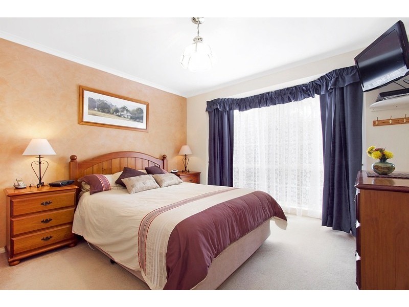 8 Yoni Court, Hallam VIC 3803