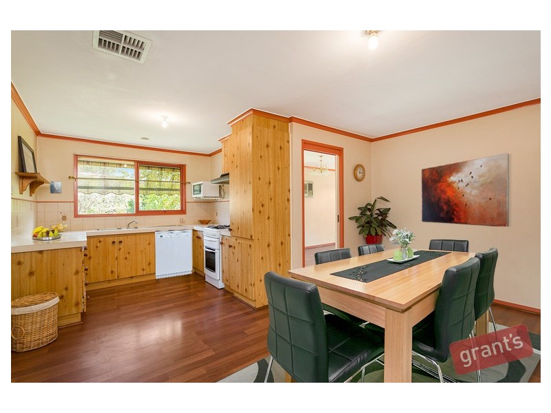 12 Woodlands Crescent, Narre Warren VIC 3805