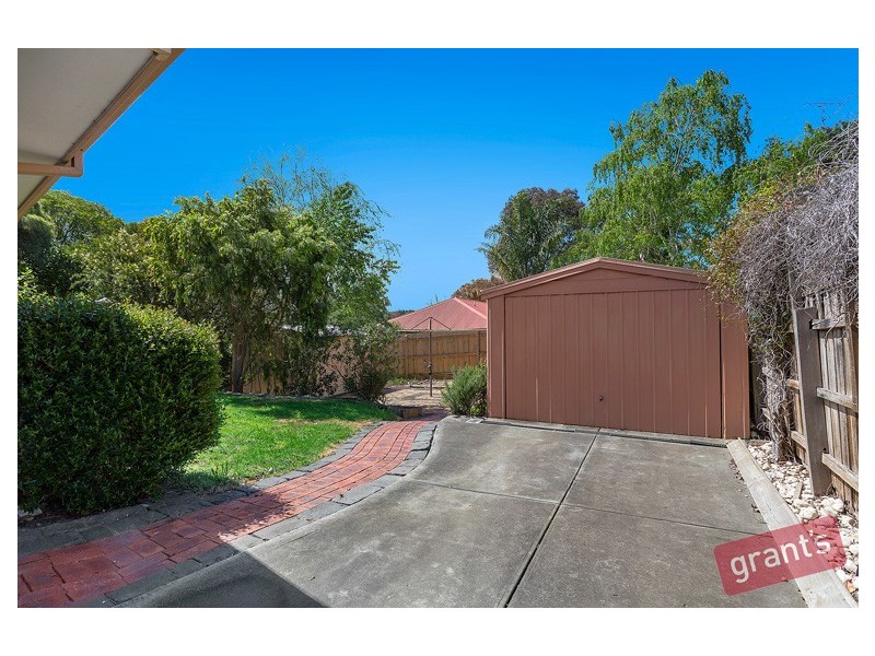 12 Woodlands Crescent, Narre Warren VIC 3805