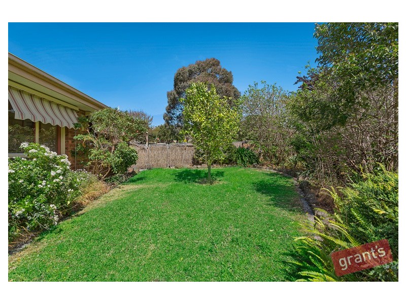 12 Woodlands Crescent, Narre Warren VIC 3805