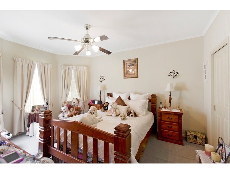 11 Woodrush Court, Narre Warren South VIC 3805