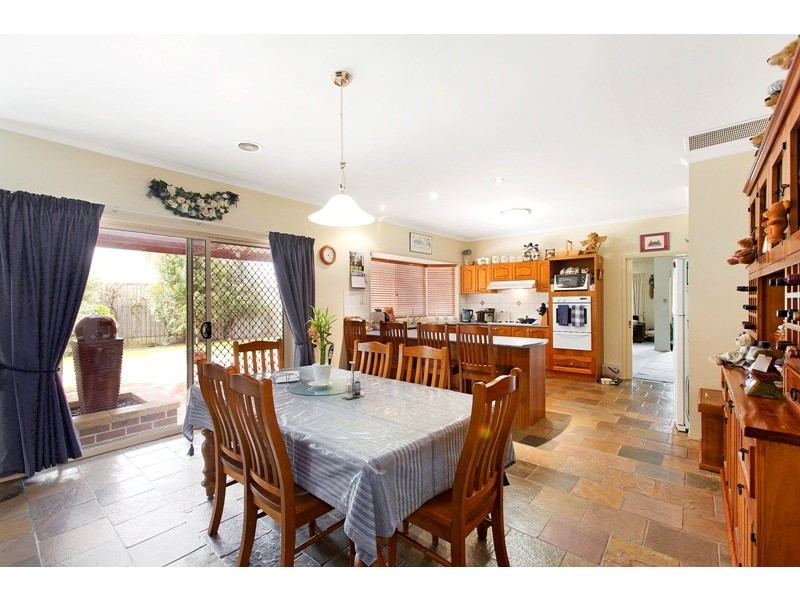 11 Woodrush Court, Narre Warren South VIC 3805