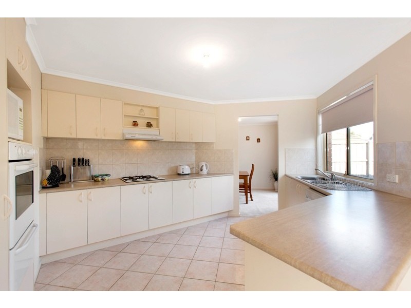 60 Kingston Avenue, Narre Warren South VIC 3805