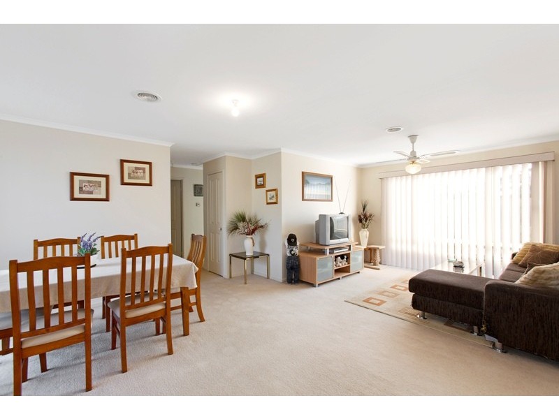 60 Kingston Avenue, Narre Warren South VIC 3805