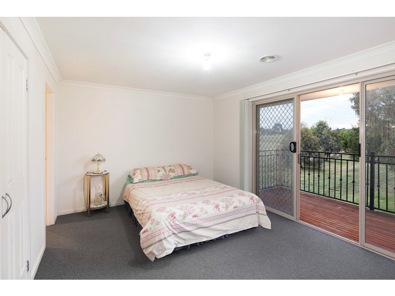 2/136 Emily Drive, Narre Warren VIC 3805