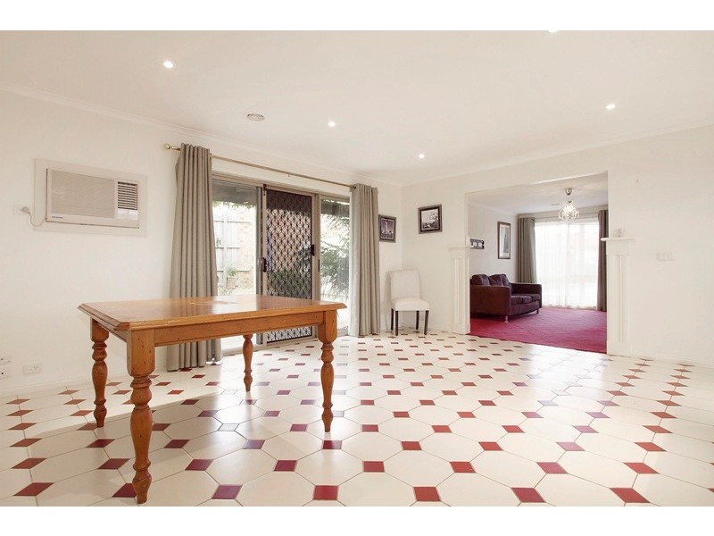 2 Lana Place, Narre Warren VIC 3805