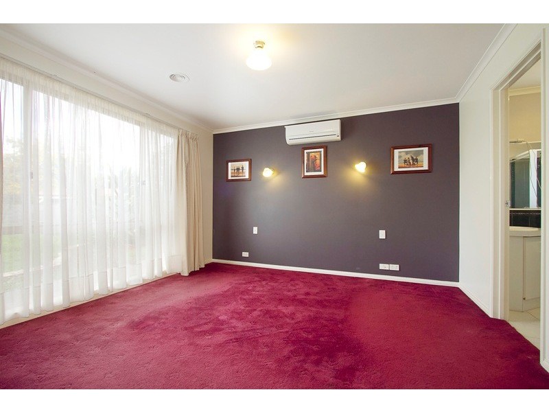 2 Lana Place, Narre Warren VIC 3805