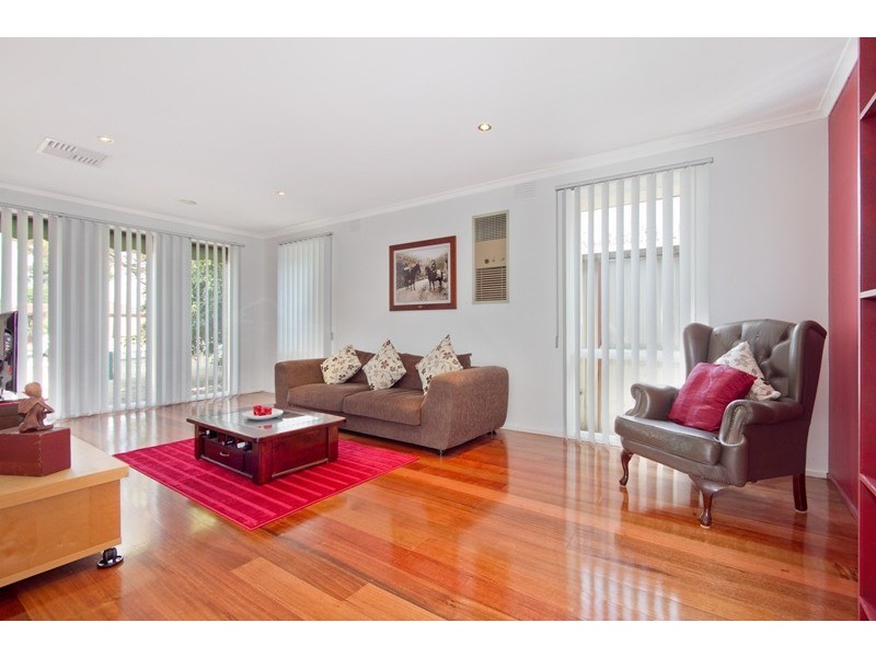 6 Matthew Flinders Avenue, Endeavour Hills VIC 3802