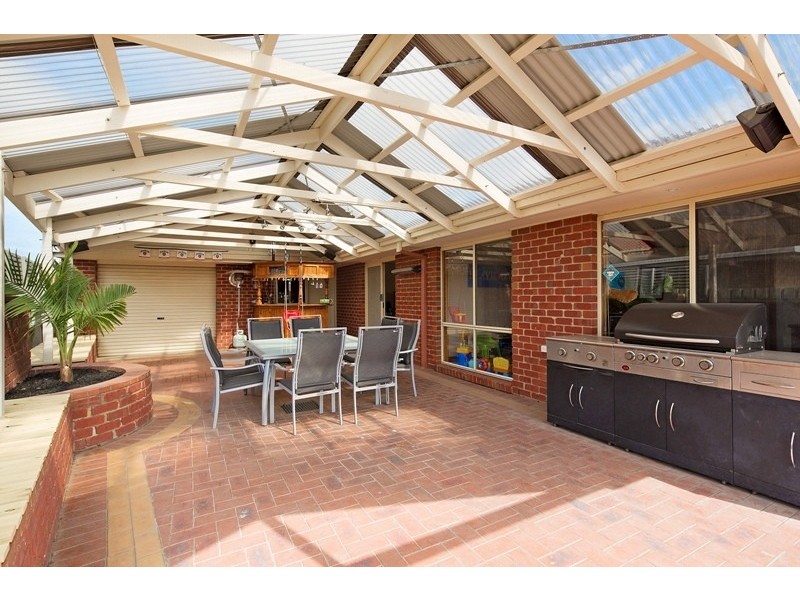 10 Talara Court, Cranbourne VIC 3977