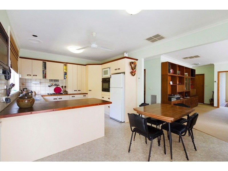 47 Memorial Drive, Narre Warren North VIC 3804