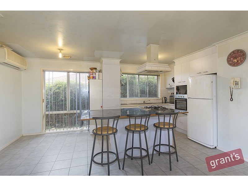 25 Glencairn Ave, Hallam VIC 3803