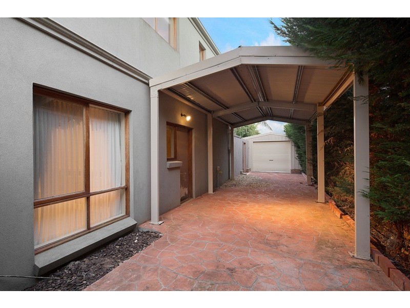 120 Berwick Springs Promenade, Narre Warren South VIC 3805