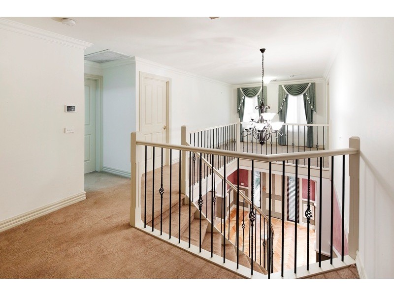 120 Berwick Springs Promenade, Narre Warren South VIC 3805
