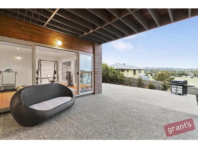 16 Cherry Tree Lane, Narre Warren VIC 3805