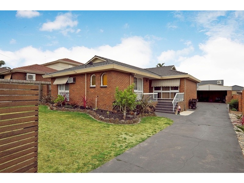 32 Carlisle Road, Hallam VIC 3803