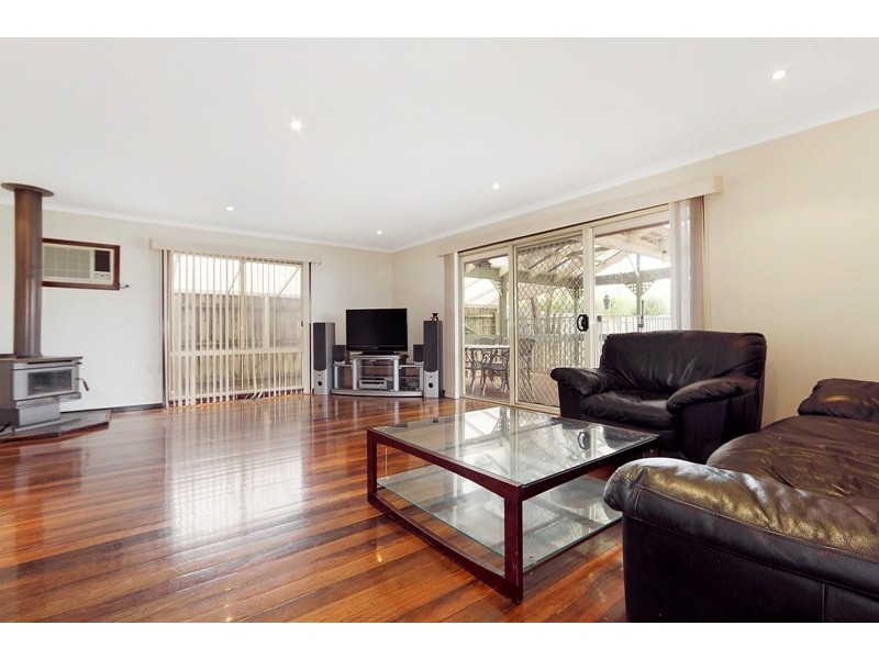 32 Carlisle Road, Hallam VIC 3803