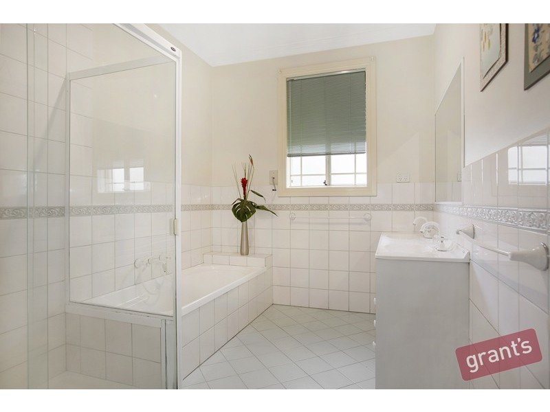 29 Rosemont Drive, Narre Warren VIC 3805