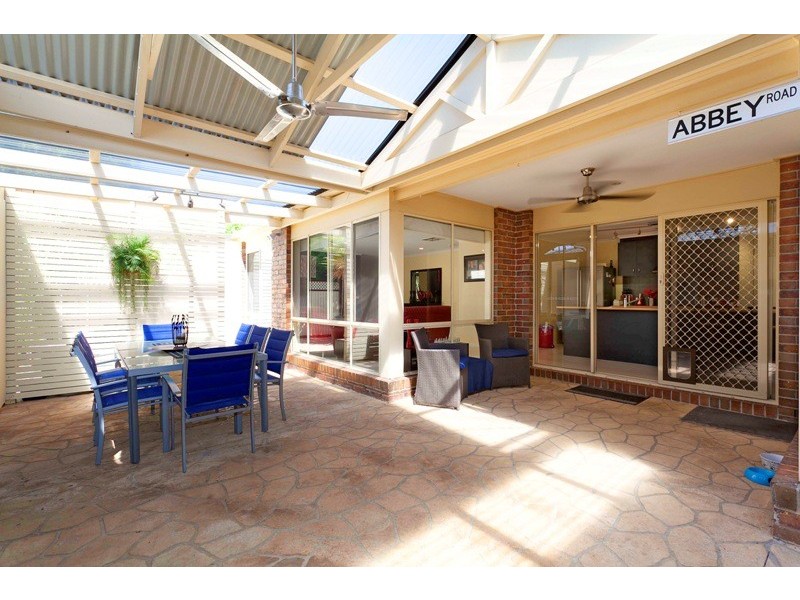 4 Ernest Crescent, Narre Warren South VIC 3805