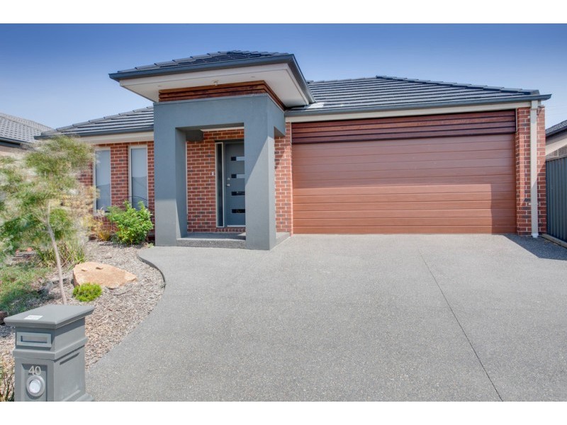 40 Sarton Link, Pakenham VIC 3810