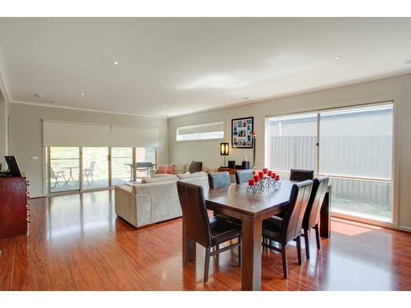 40 Sarton Link, Pakenham VIC 3810