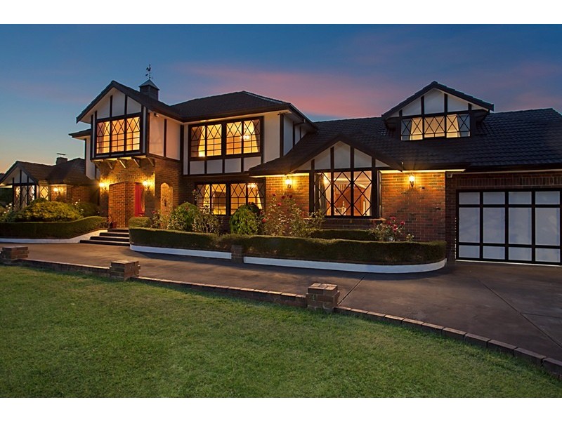 66 Halcyon Way, Narre Warren VIC 3805