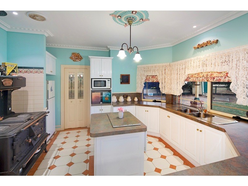 12 Croxton Drive, Kurunjang VIC 3337