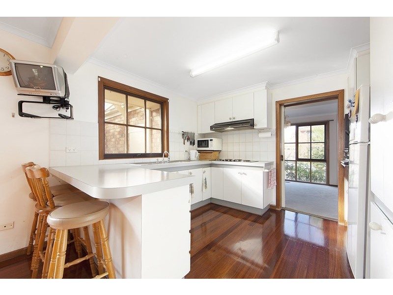 24 Lauriston Drive, Endeavour Hills VIC 3802