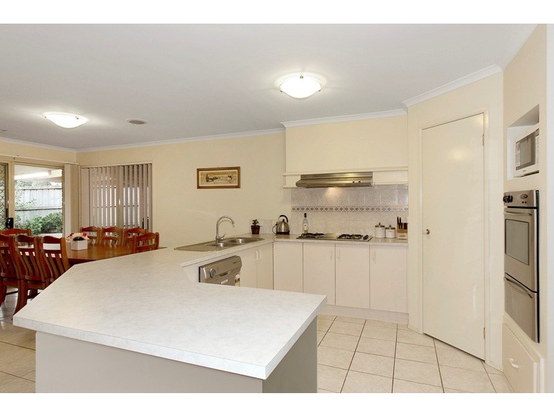 26 Peppertree Avenue, Narre Warren South VIC 3805