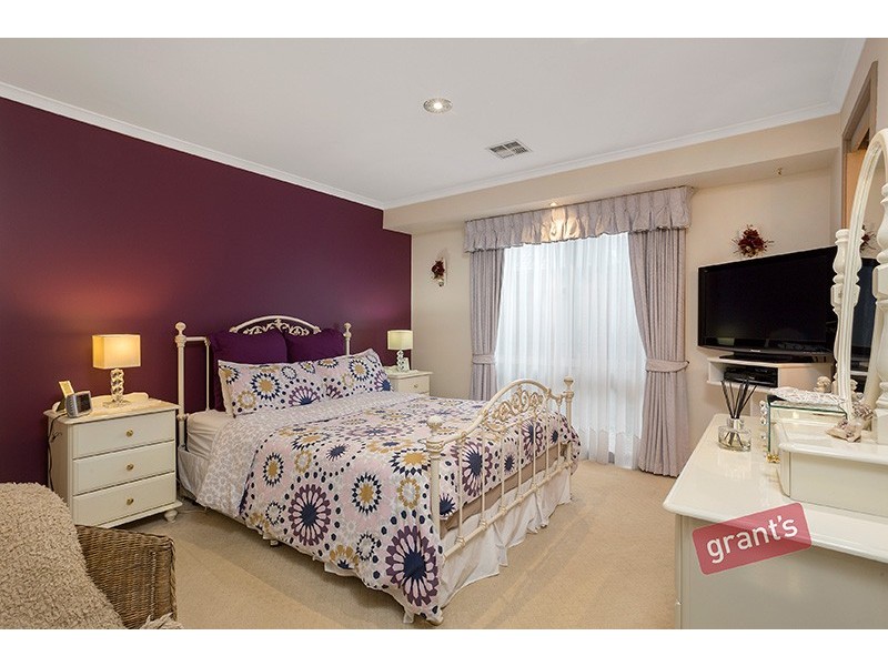 16 Katrina Close, Hallam VIC 3803