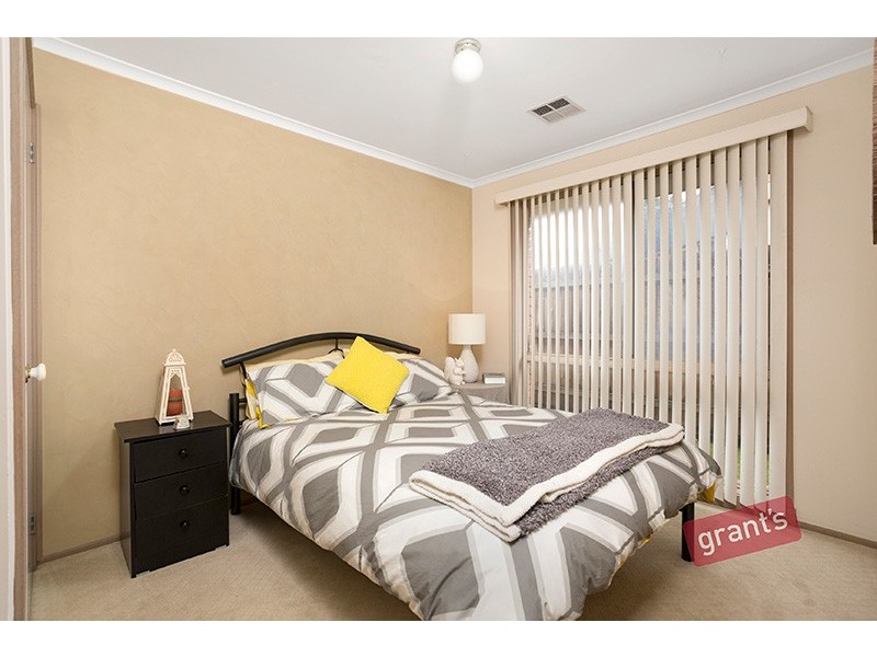 16 Katrina Close, Hallam VIC 3803