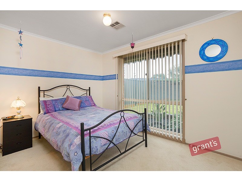 16 Katrina Close, Hallam VIC 3803