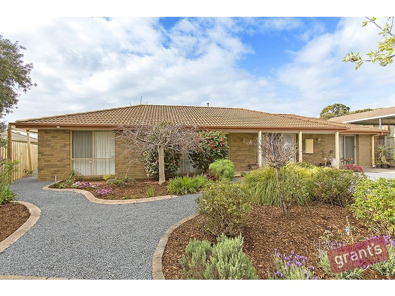 8 Coonara Court, Narre Warren VIC 3805