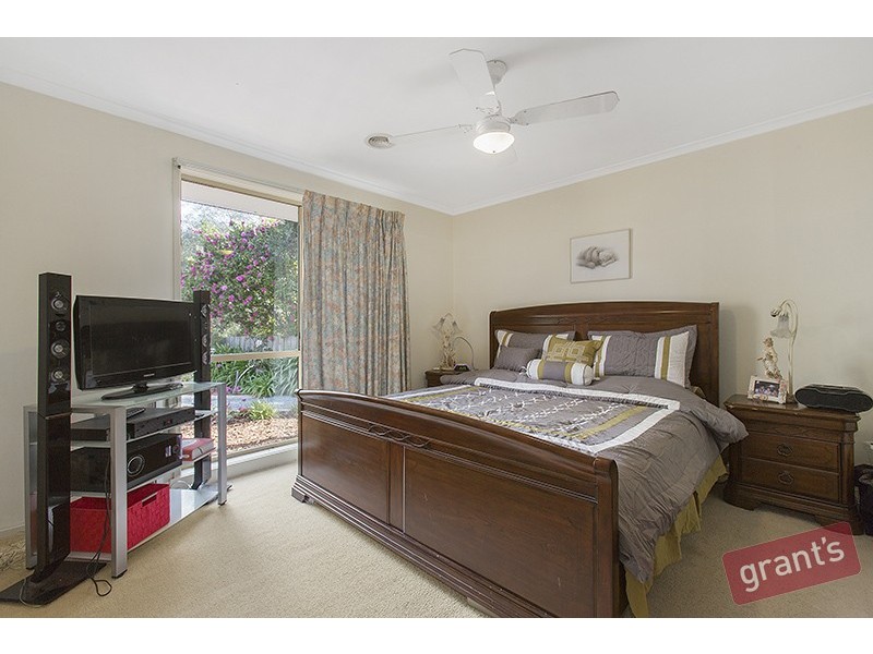 8 Coonara Court, Narre Warren VIC 3805