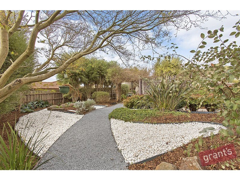 8 Coonara Court, Narre Warren VIC 3805