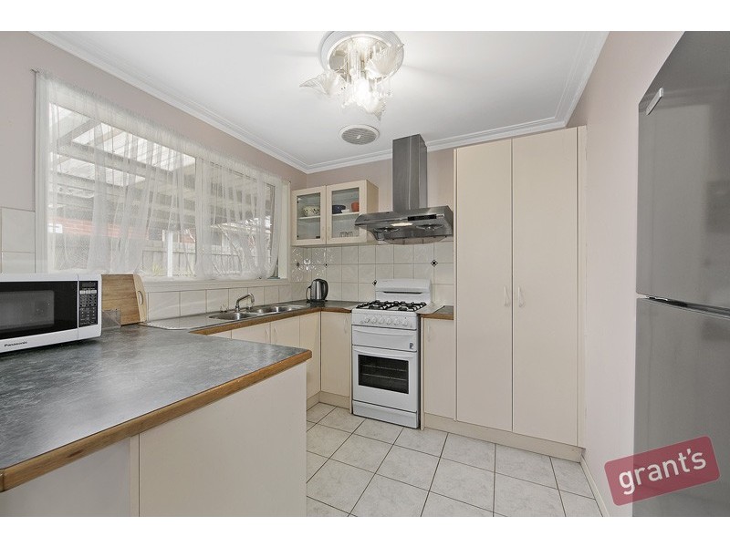 36 Bella Crescent, Hallam VIC 3803