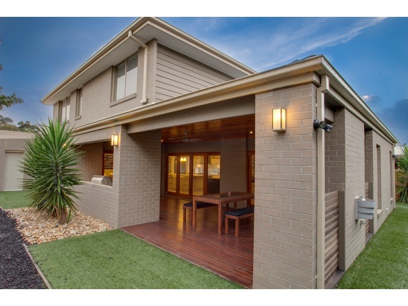 11 Kooyong Drive, Officer VIC 3809