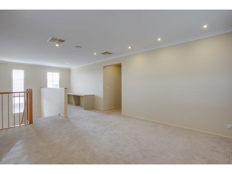 11 Kooyong Drive, Officer VIC 3809