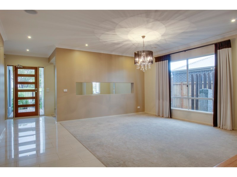 11 Kooyong Drive, Officer VIC 3809